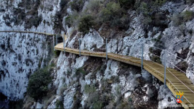 COSTA BLANCA UP - Hanging footbridge on the Relleu Reservoir route (Relleu)